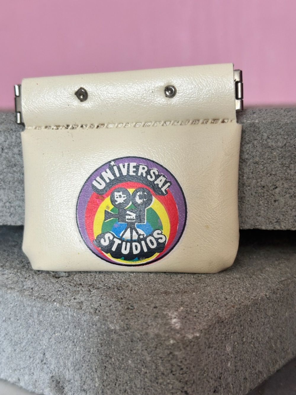 Vintage 1980s Universal Studios Cream Leather Coin Pouch